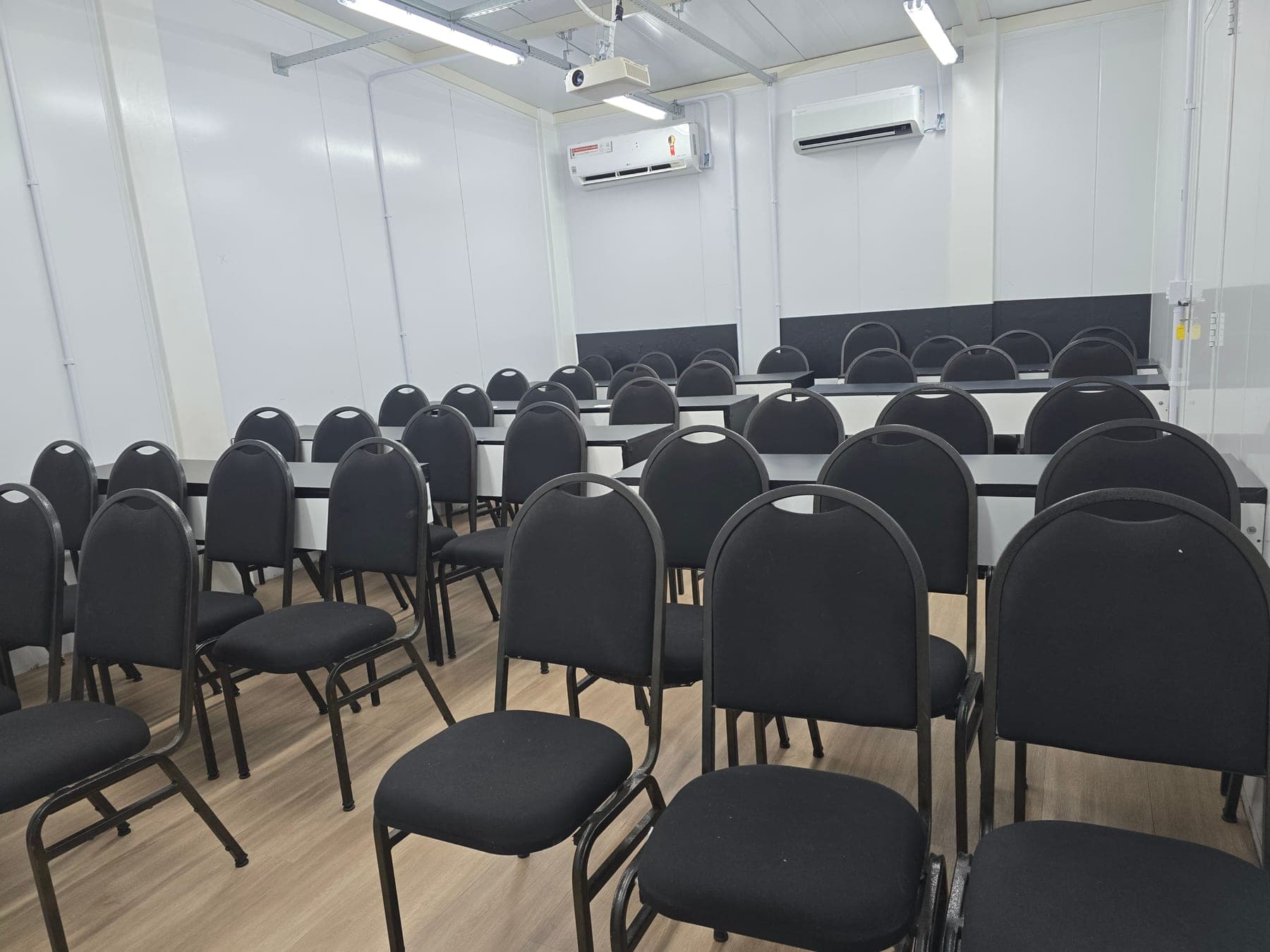Coworking Parquelândia — Sala 301 em Fortaleza